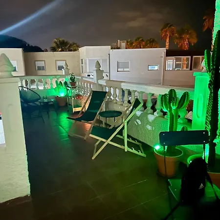 Casa Del Sol - Casa Familiar Junto A La Playa Con Vistas Al Mar En Альмерия