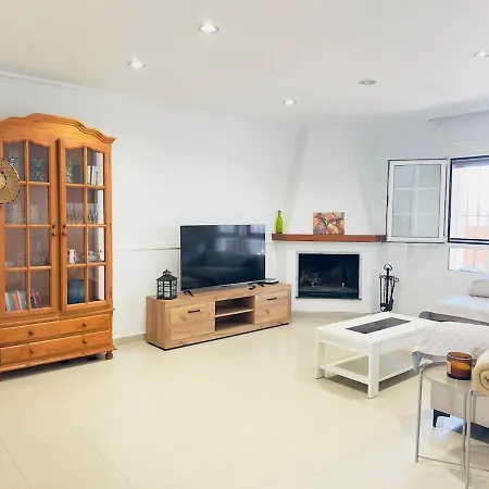 Дом отдыха Casa Del Sol - Casa Familiar Junto A La Playa Con Vistas Al Mar En *