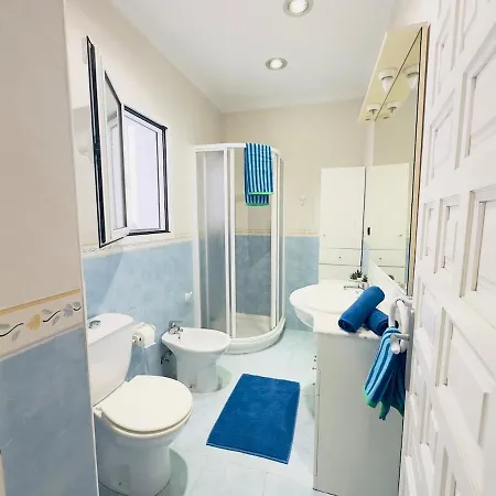 Дом отдыха Casa Del Sol - Casa Familiar Junto A La Playa Con Vistas Al Mar En Альмерия
